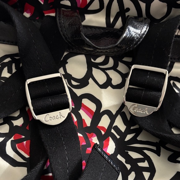 Coach Poppy Daisy Graffiti Floral Backpack and Pouch Bundle - Picture 10 of 15